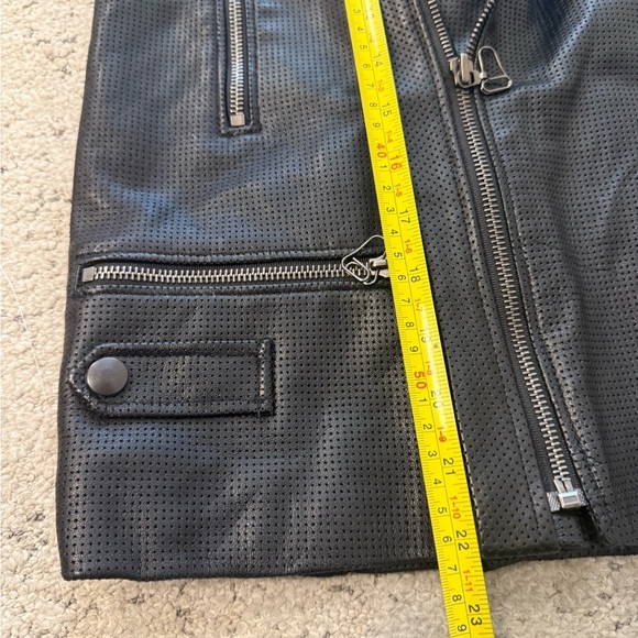 Sea New York NWT size 2 Black Textured Leather Vest- retails 710 US - Picture 8 of 14